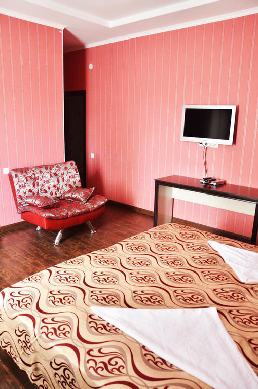 Voyage Hotel Бішкек Номер фото