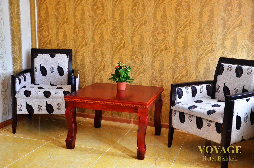 Voyage Hotel Бішкек Екстер'єр фото
